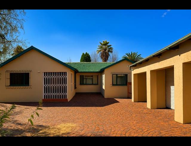 4 BEDROOM HOUSE FOR SALE IN ELSPARK